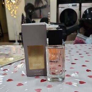 BATH & BODY WORKS MEN'S COLOGNE- SUEDE